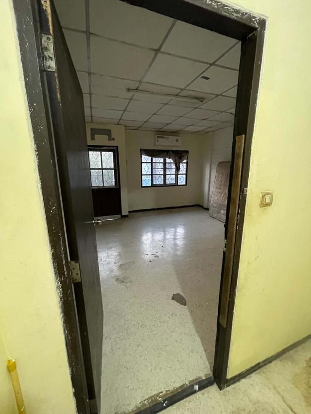 บ้านทาวน์เฮ้าส์ 2ชั้น หมู่บ้าน เพชรเกษมธานี 9