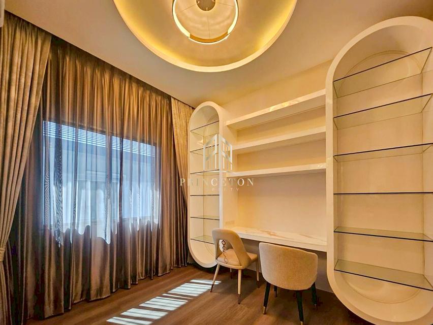 The Palm Bangna–Wongwaen Prime Bangna location with convenient access to expressways and full amenities 12