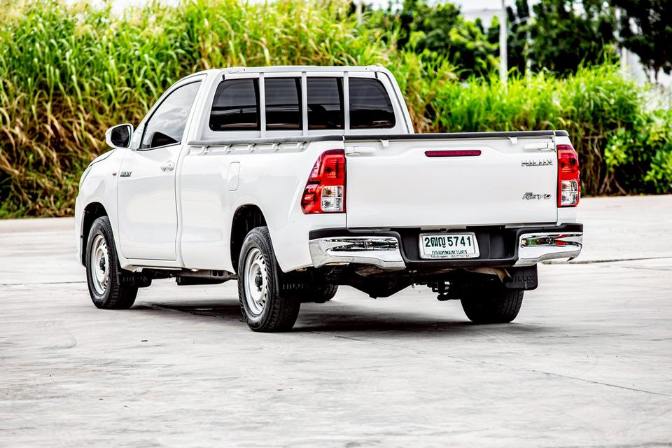 Toyota Revo 2.4J Standard Cab สีขาว เกียร์ธรรมดา ปี 2017  9