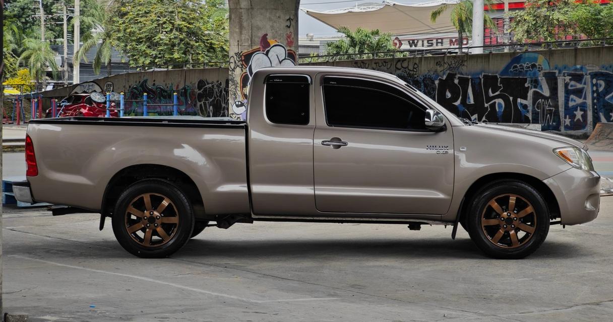 Toyota Vigo 2.5 G cab MT ปี 2006  4