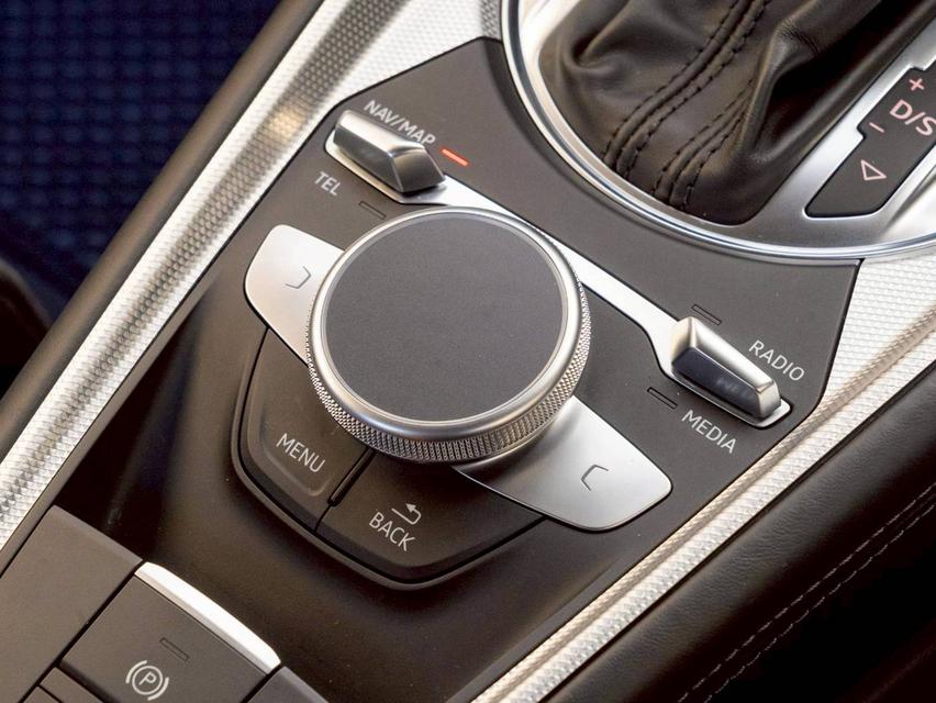 Audi TT Coupe 45 TFSI S Line ปี 2018 18