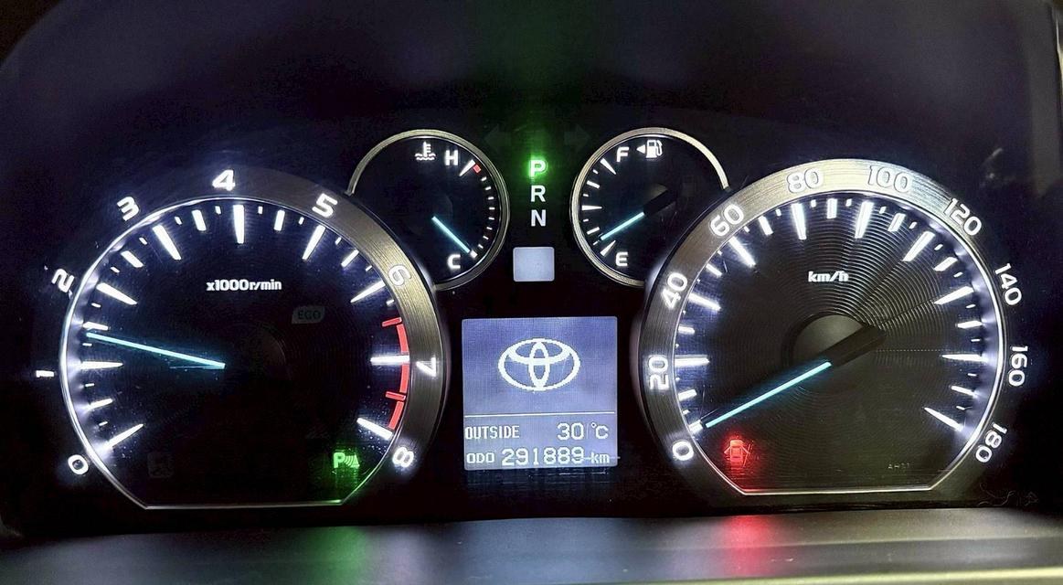 Toyota Alphard 2.4V ปี 2012  14