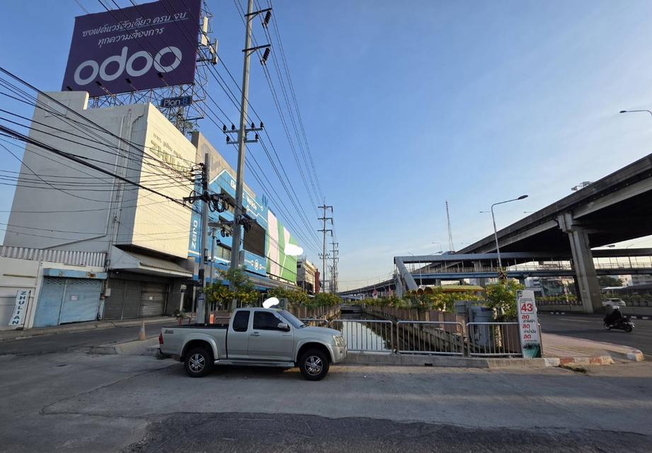 ขายถูก สำนักงาน โชว์รูม Home office 5ชั้น 316ตร.ว ติดถนนวิภาวดี ใก้ลแยกสุทธิสาร สะพานควาย ห้วยขวาง 2