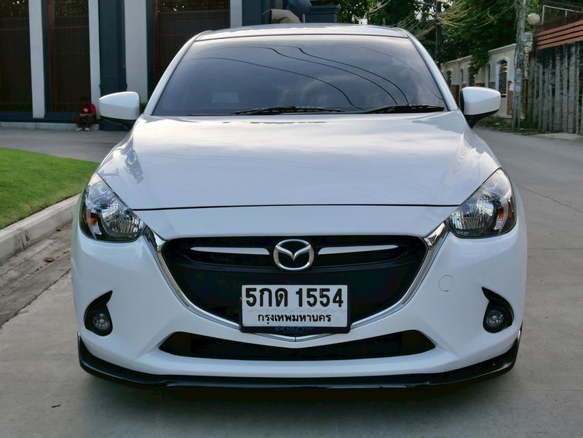 Mazda2 XD High Plus ปี2015 สดไม่มีบวกVat 7% พร้อมใช้งาน Book service อุปกรณ์ครบ