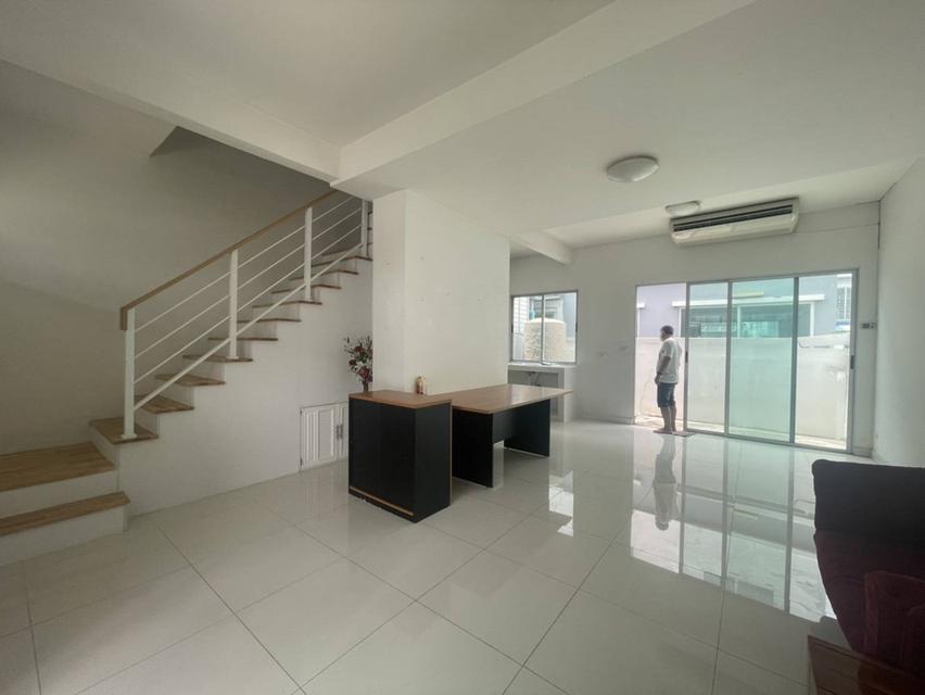 ขาย บ้านริมถนน ทำเลทอง ในโครงการ วิลเล้ต ริมถนนกาญจนภิเษก  3
