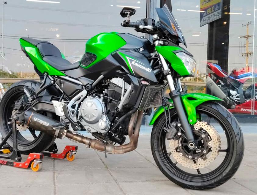 ขาย Kawasaki Z650 สีเขียว 1