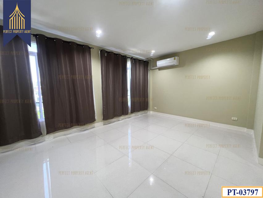 ขายโฮมออฟฟิศ บิสทาวน์ ศรีนครินทร์ (Biztown Srinakarin) ติด bts สายสีเหลือง ต่อเติมเต็มพื้นที่ทั้งหลัง 15