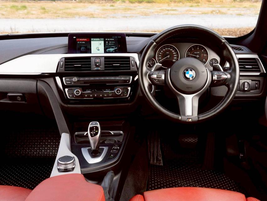 BMW 320D GT Msport ปี20 12