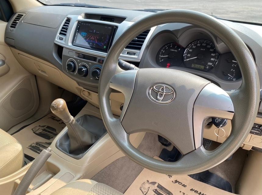 Toyota Vigo 2.5E Prerunner Cab ดีเซล เกียร์ธรรมดา  ปี2012 15