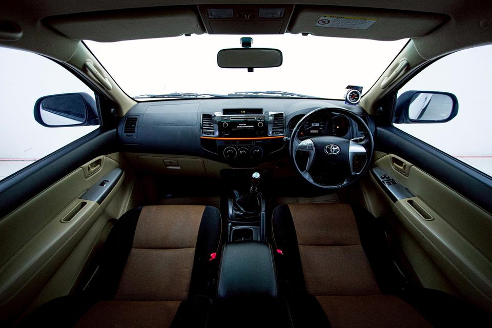 TOYOTA HILUX VIGO 2.5 E PRERUNNER X-TRA CAB/SMART CAB 2015  10