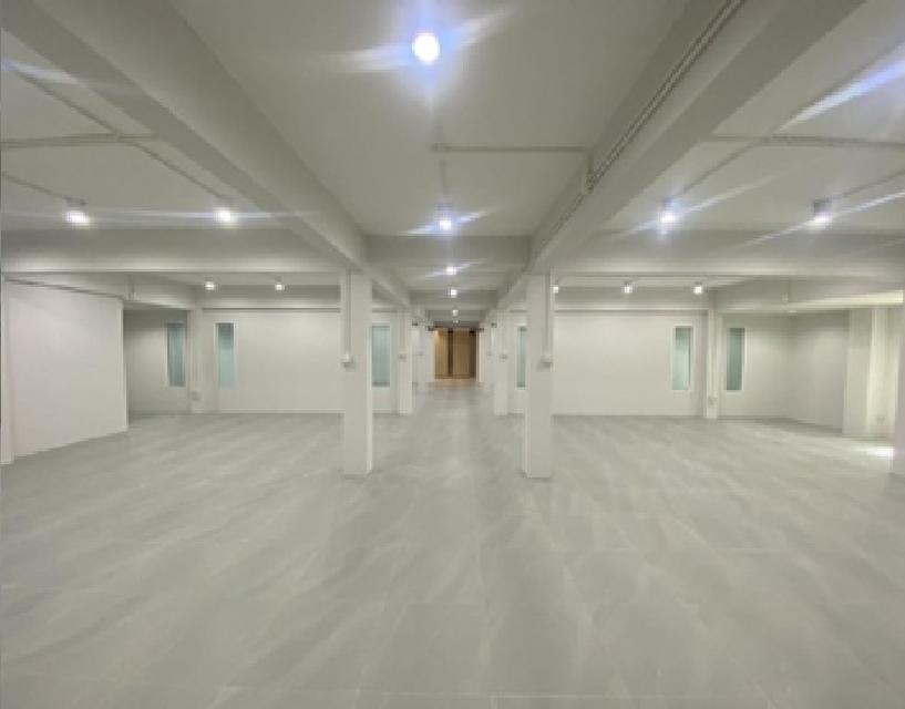 ให้เช่าอาคารสำนักงาน / Office / พื้นที่ ชั้น 1 เท่านั้น / ซอยปรีดีพนมยงค์ 14 สุขุมวิท 71 / อาคารพื้นที่ใช้สอย 480 ตารางเมตร 13