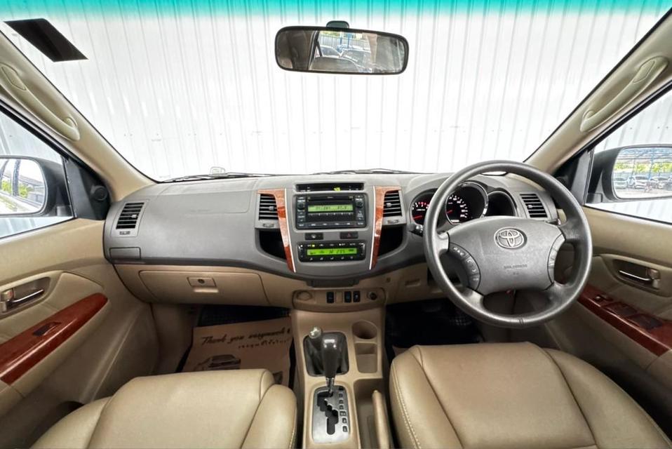 Toyota Fortuner 3.0V 4WD ดีเซล เกียร์ออโต้  ปี2010 9