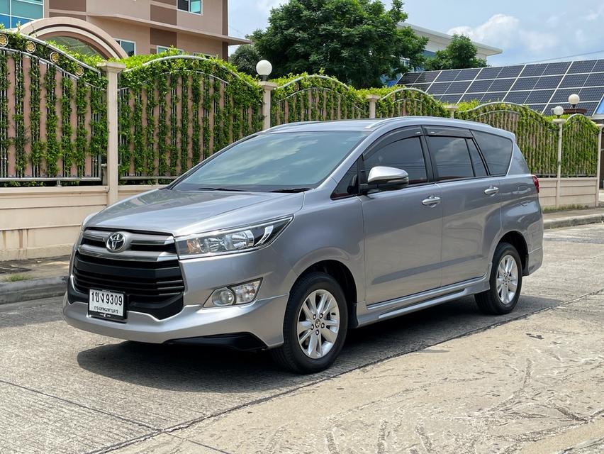 ขาย Toyoya Innova Crysta 2.8G ปี20