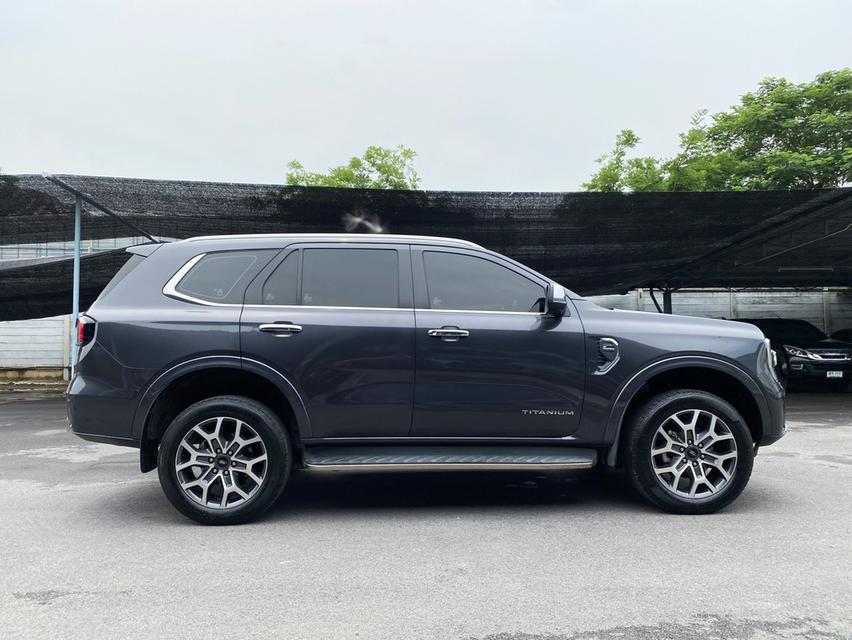 Ford Everest 2.0 Bi-Turbo Titanium+ 10AT 2WD ปี 2022 เลขไมล์ 89,xxx km 4