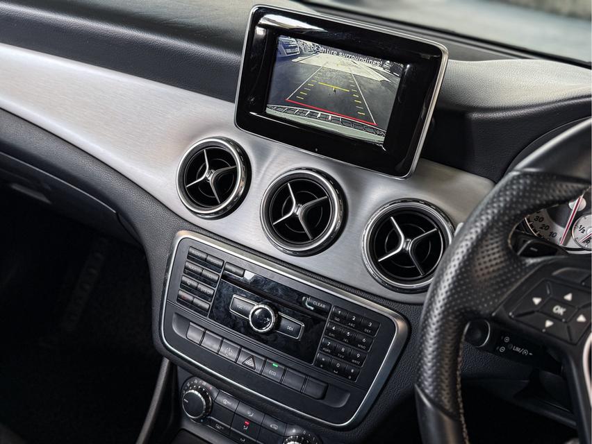 2014 BENZ GLA-CLASS, 200 8