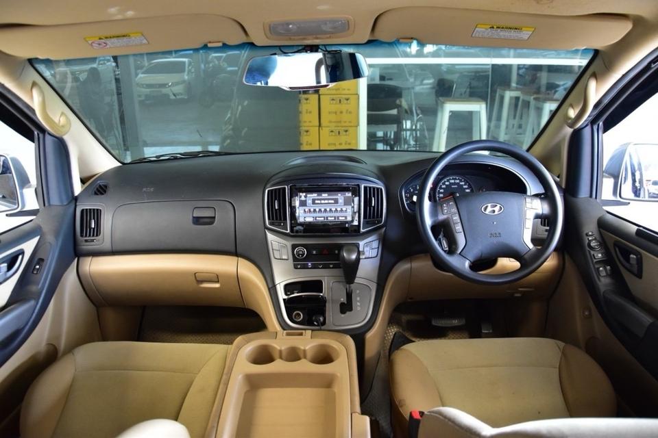 รหัส TKG8527 HYUNDAI H1 2.5 TOURING ปี 2016 6