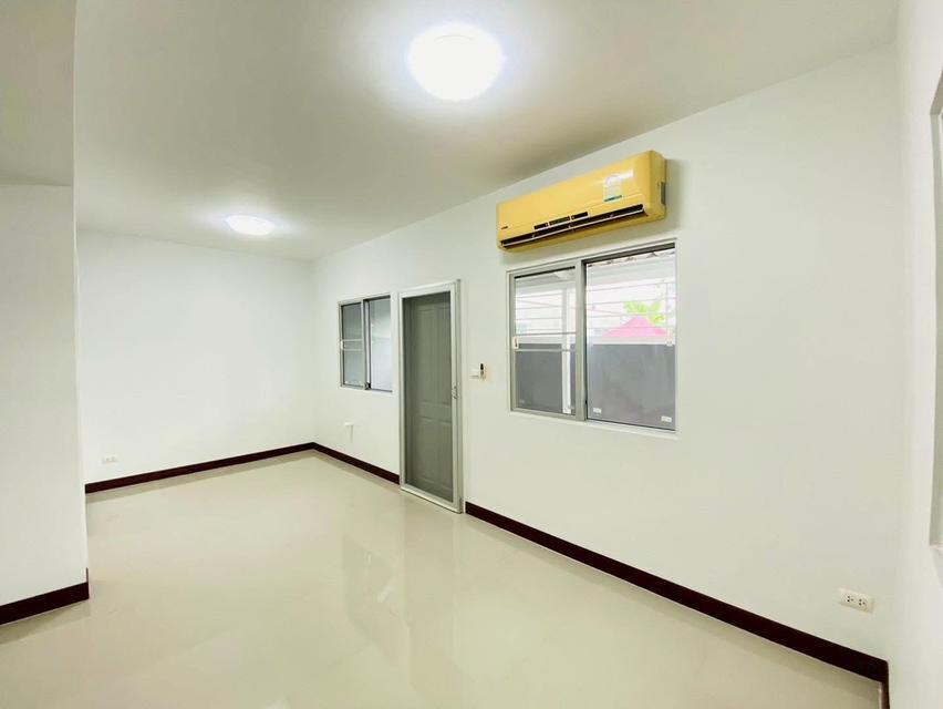 ทาวน์เฮ้าส์2ชั้นรีโนเวทพร้อมเข้าอยู่ 17