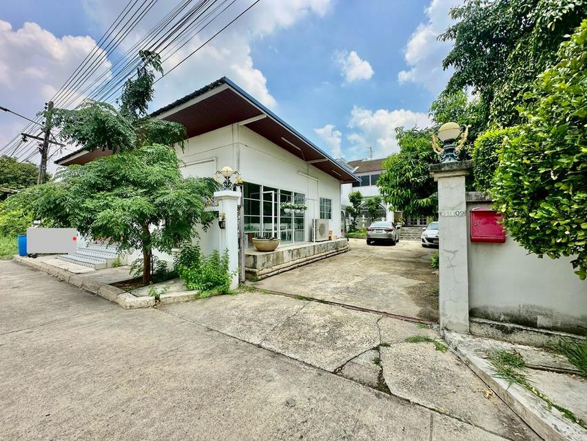 บ้านเดี่ยว 2 ชั้น หมู่บ้านเมืองเอก โครงการ 1 ถนนเอกทักษิณ ซอยเอกทักษิณ 2 ตำบลหลักหก อำเภอเมืองปทุมธานี จังหวัดปทุมธานี 1