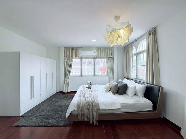 MHR206 ปล่อยเช่าบ้านเดี่ยวห้วยขวาง พื้นที่ใช้สอยจุกๆ 500 ตร.ม. 6 ห้องนอน 4 ห้องน้ำ ทำเลดีเดินทางสะดวกใกล้ MRT สุทธิสาร 10
