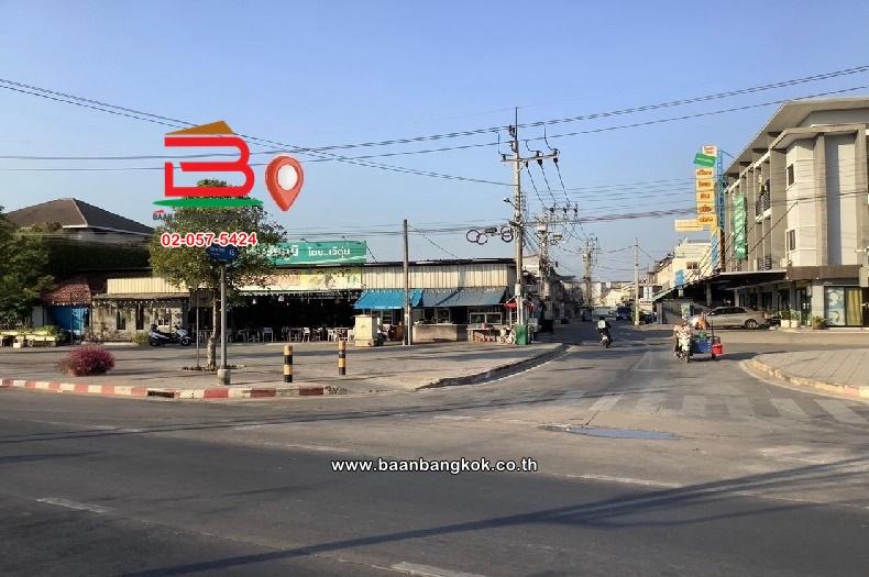 ที่ดินพร้อมบ้าน (ติดถนนเทพรักษ์) ปากซอยเทพรักษ์ 45 เหมาะทำโครงการอเวนิว เนื้อที่ 687.8 ตารางวา รายล้อมด้วยห้างสรรพสินค้า,Street Food เขตบางเขน กรุงเทพ 2