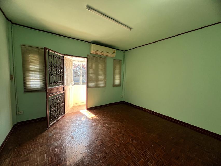 ให้เช่าทาวน์เฮ้าส์ 2 ชั้น ซอยประชาราษฎร์ 16/1 ใกล้ Big C ติวานนท์ MRT แยกติวานนท์ โรงพยาบาลพระนั่งเกล้า 3