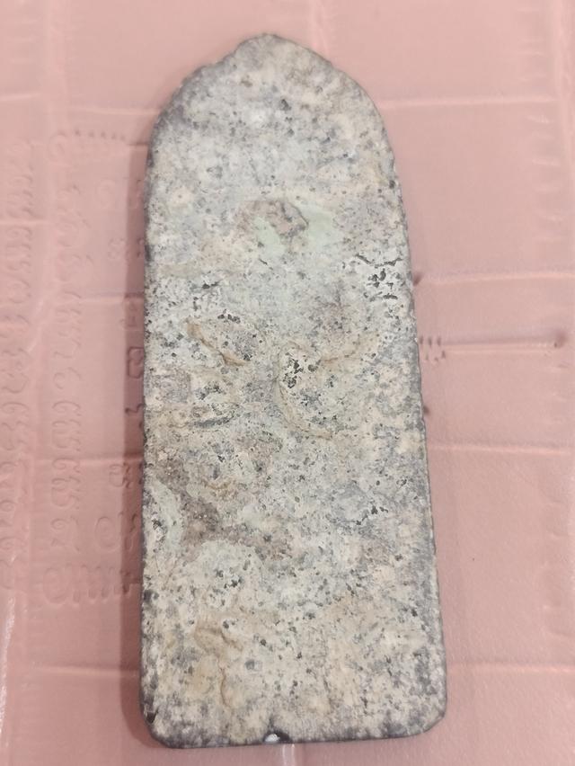 พระลีลาระเวงกรุวัดมหาธาตุ 2