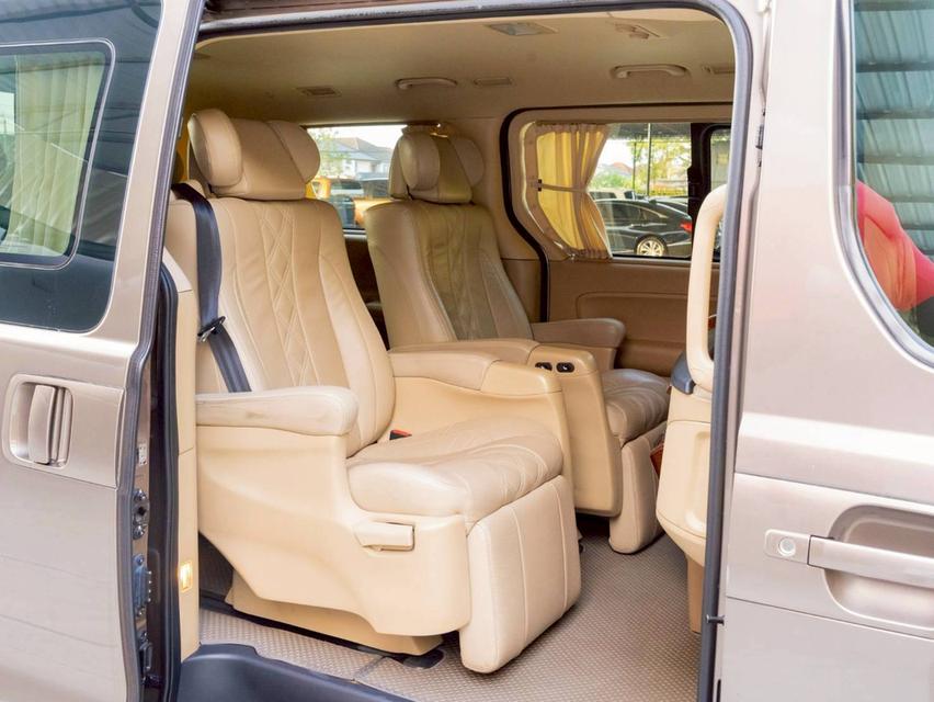 Hyundai H1 Grand Starex VIP ปี 2016 ประกันเครื่องเกียร์3ปี 30,000 km. 9