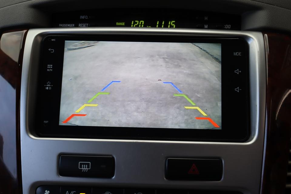 TOYOTA INNOVA 2.0 V 2013 18