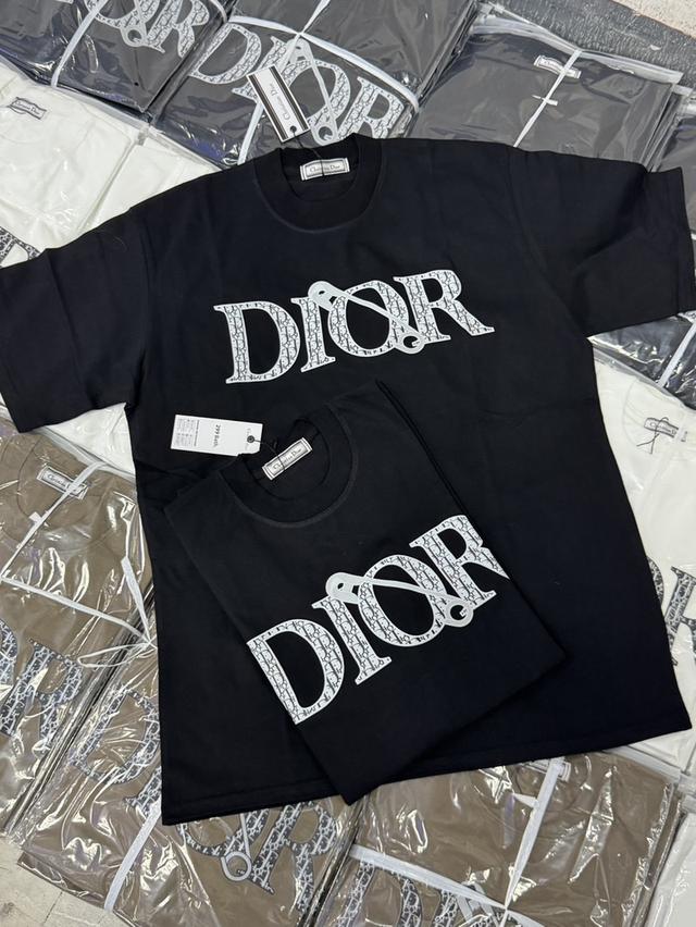 เสื้อยืดแฟชั่นลายDior