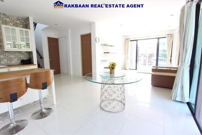 ขายบ้านเดี่ยว อควา ดิวิน่า รามคำแหง 96.2 ตร.ว. 5 ห้องนอน 3 ห้องน้ำ 1 ห้องเมท พร้อมเข้าอยู่ ใกล้ MRT สีส้ม 17