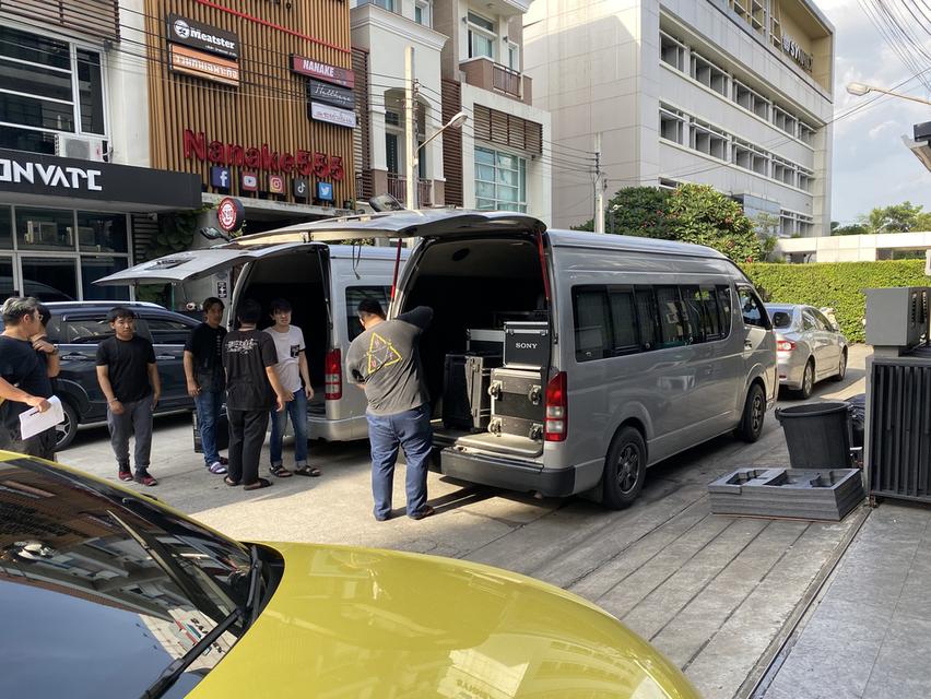 บริการรถตู้ขนอุปกรณ์ในงานต่างๆ