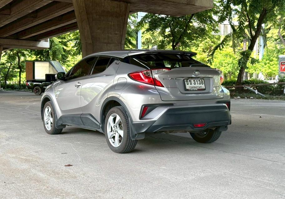 ขายรถ Toyota C-HR 1.8 Mid ปี 2018 สีเทา เกียร์ออโต้ 6