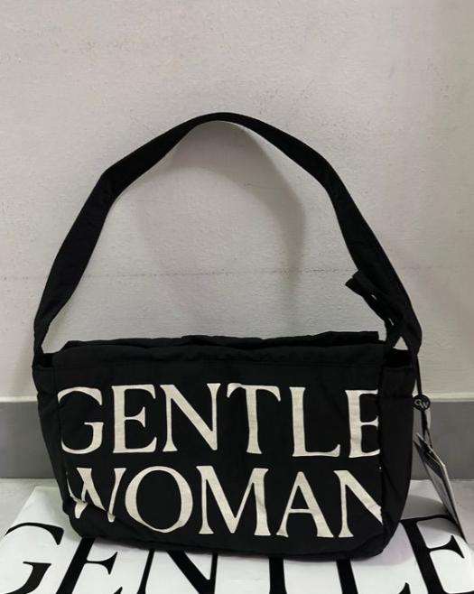 Gentlewoman Bag ทรงเกี๊ยว 2