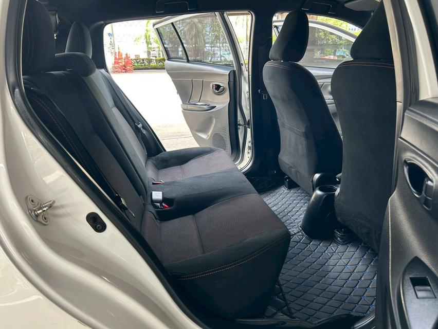 2015 Toyota Yaris 1.2E รถสวยพร้อมใช้ รูปที่ 9