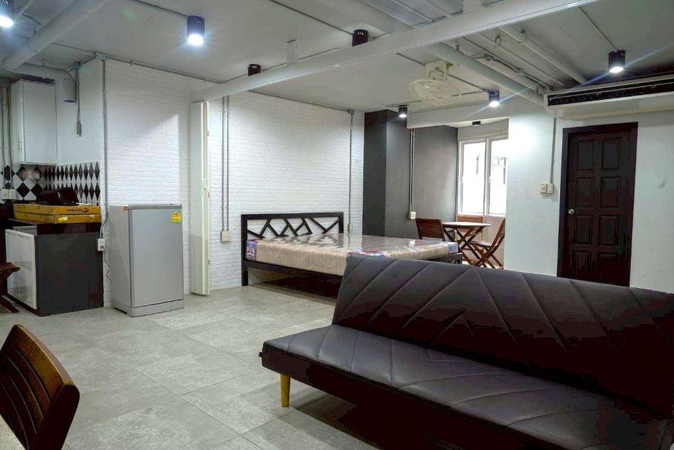 ขายคอนโด ชั้น 5 15 สูท ( 15 Suites Condo ) ย่านสุขุมวิท 15 1 ห้องนอน 1 ห้องน้ำ ติดMRT เพชรบุรี  3