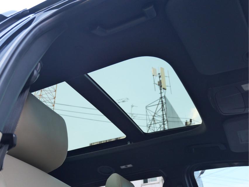 Ford Everest 2.2 Titanium+ ปี2018 16