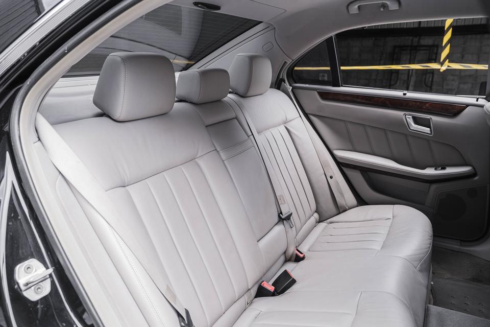 รหัสรถ 67GG2818 Benz E250 CDI W212 Elegance ปี 2012 7