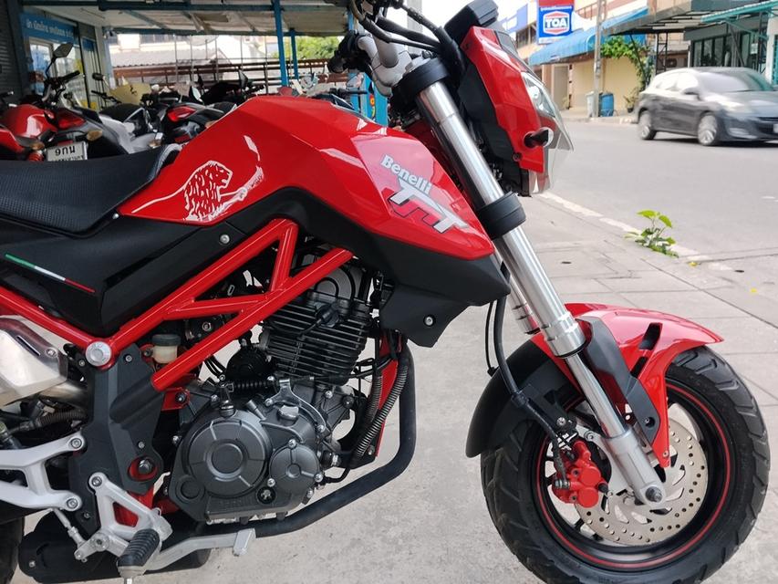 ใช้เพียง 1พันกว่าkm. Benelli TNT 135 ครับ รูปที่ 9