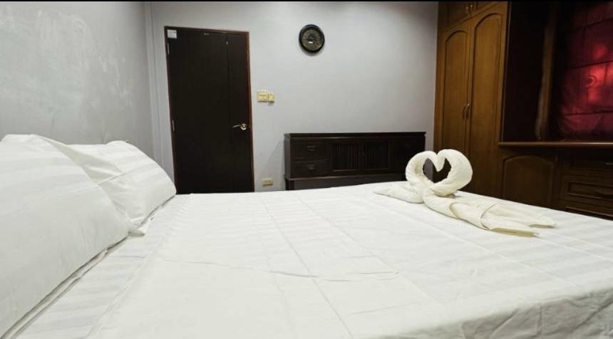 ขายบ้าน Ekmaongkol Village Pattaya, Villa 3 ห้องนอน 4 ห้องน้ำ พร้อมสระว่ายน้ำ 10