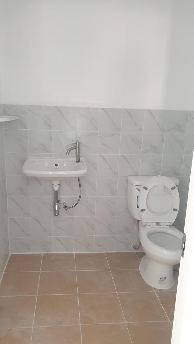 บ้านแฝดเนื้อที่กว้างทำเลดี เดินทางเข้าเมืองสะดวก 7