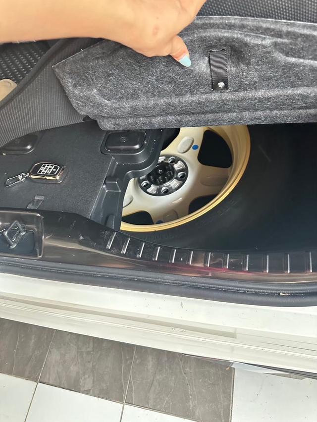 ขาย Toyota Alphard Hybrid 2023 8