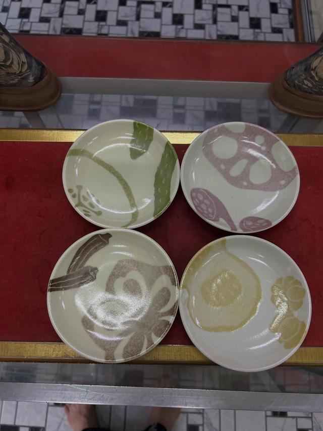 ชุดจานเซรามิก 4 ใบ ชุดจานเซรามิก 4