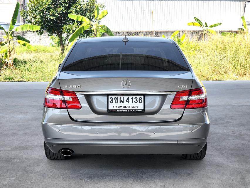 Mecerdes Benz W212 E250 CGI เบนซิน  ปี 2011 10