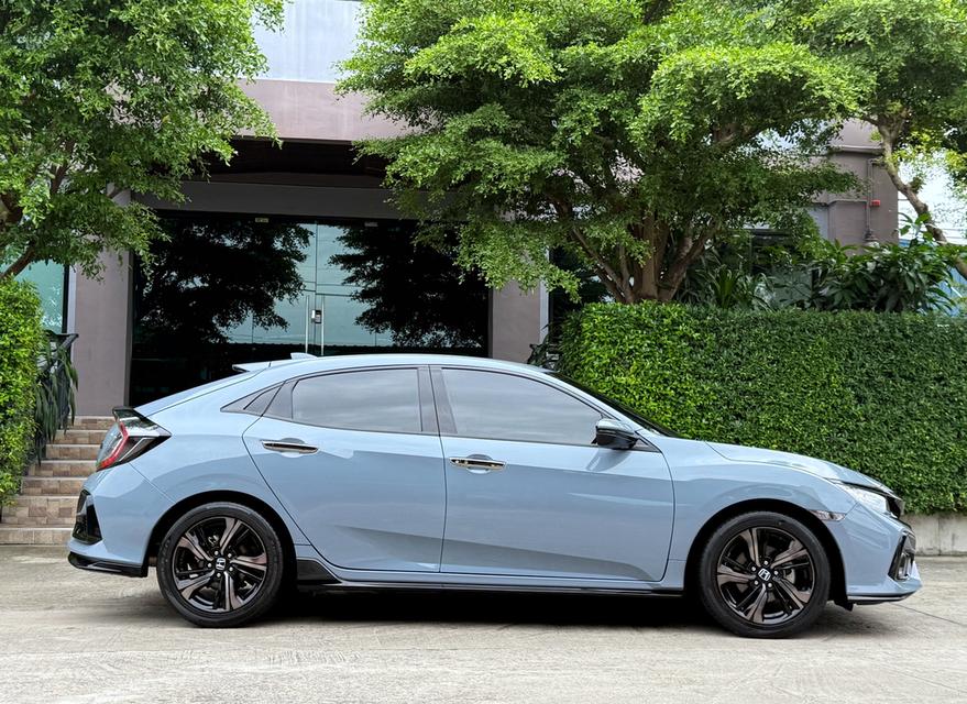 2022 HONDA CIVIC FK 1.5 TURBO RS รถออกศูนย์ปี 2022 แท้ รถสภาพป้ายแดง วิ่งน้อยเพียง 50,000 กม ไม่เคยมีอุบัติเหตุครับ 2