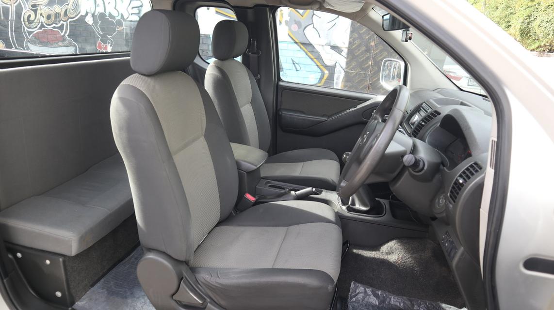 Nissan navara 2.5 SE 2013 4