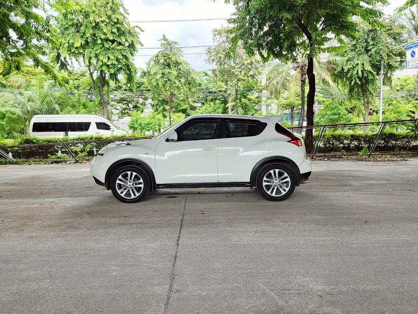 ขายรถ nissan Juke 1.6V ปี 2015 สีขาว เกียร์ออโต้ 7