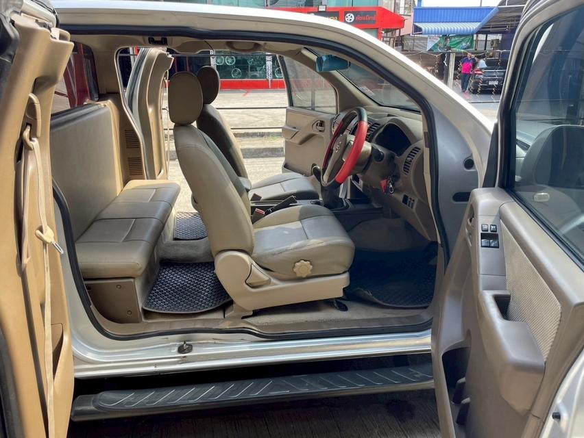 2011 Nissan Navara 2.5 mt ขาย 159000 จอดมีนบุรี กทม เอกสารครบเล่มพร้อมเครื่องยนต์ดีเซลขับดีทนทาน 11