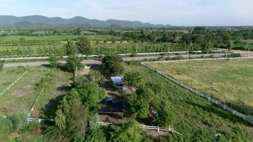 ขายบ้านสวนอู่ทองวิวภูเขาติดถนนดำไม่เปลี่ยว 2