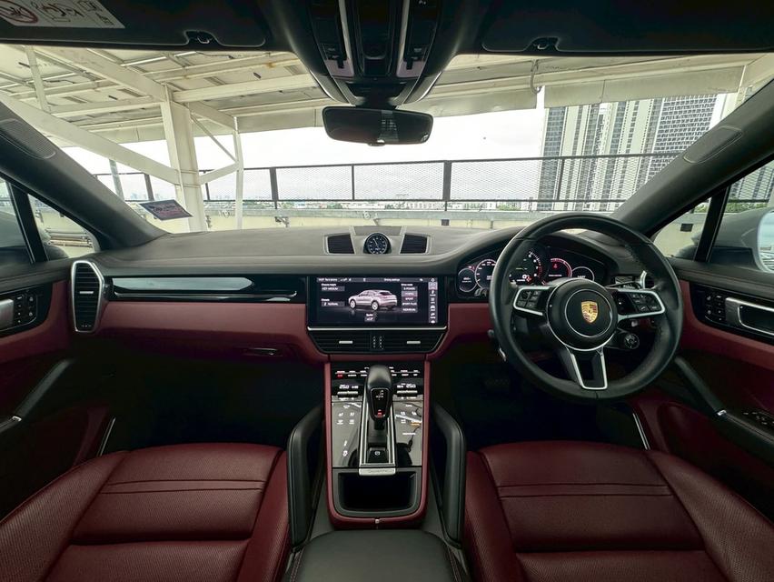 Cayenne e-hybrid Coupe 9