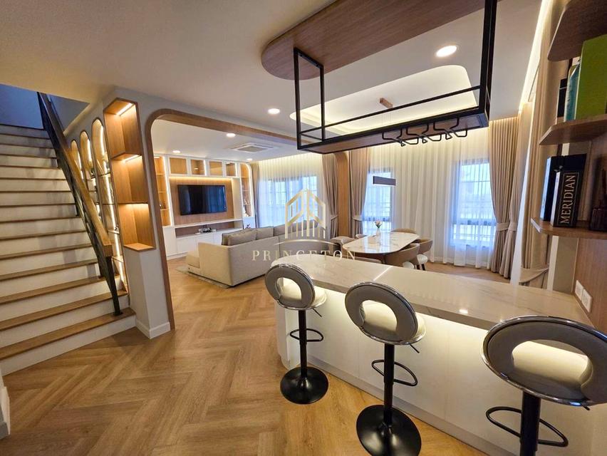 Luxury 2-Storey Home Centro Bangna 7